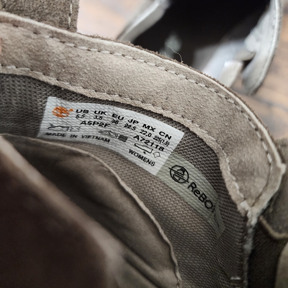 Timberland Skyla Bay Chelsea Boots - Picture 3 of 6